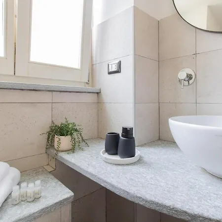 Palazzo Reale Loft Apartment *